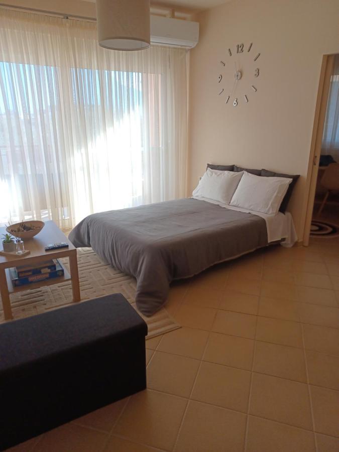 Feel At Home - Kalamata - Near The Center 外观 照片