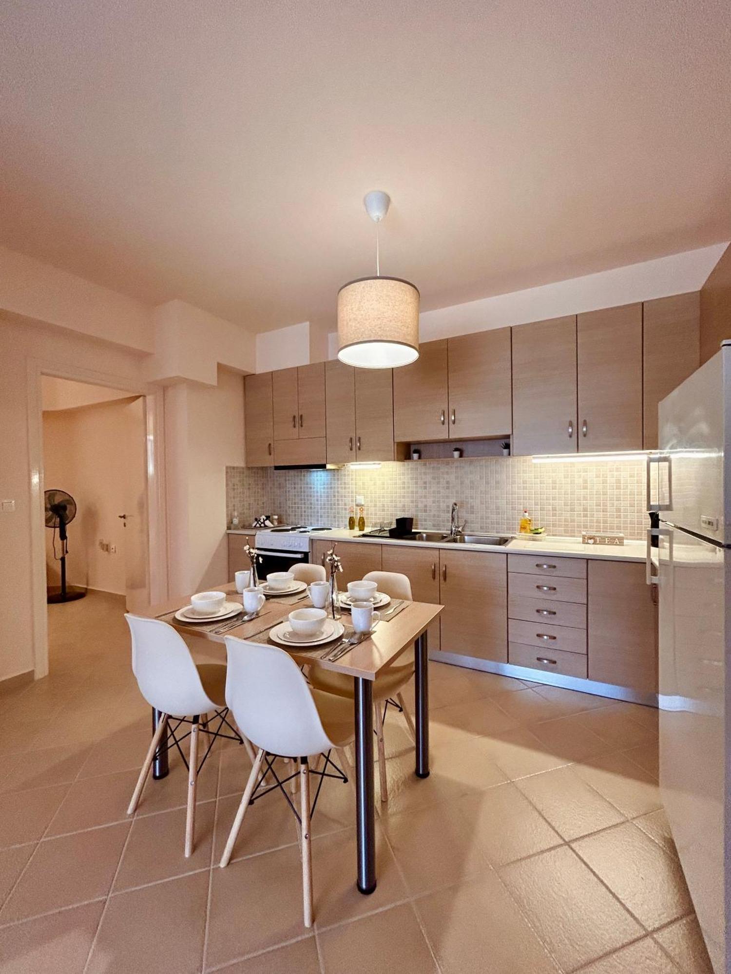 Feel At Home - Kalamata - Near The Center 外观 照片