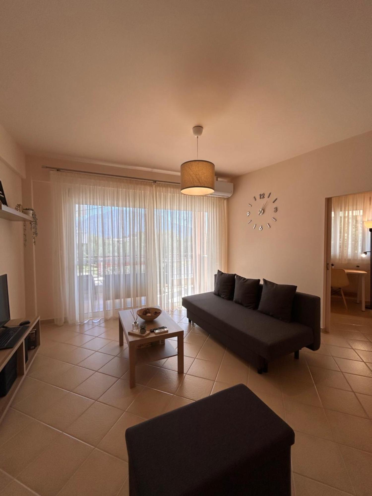 Feel At Home - Kalamata - Near The Center 外观 照片