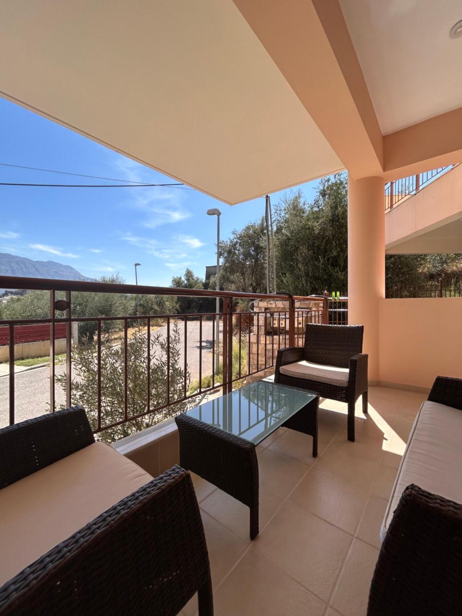 Feel At Home - Kalamata - Near The Center 外观 照片