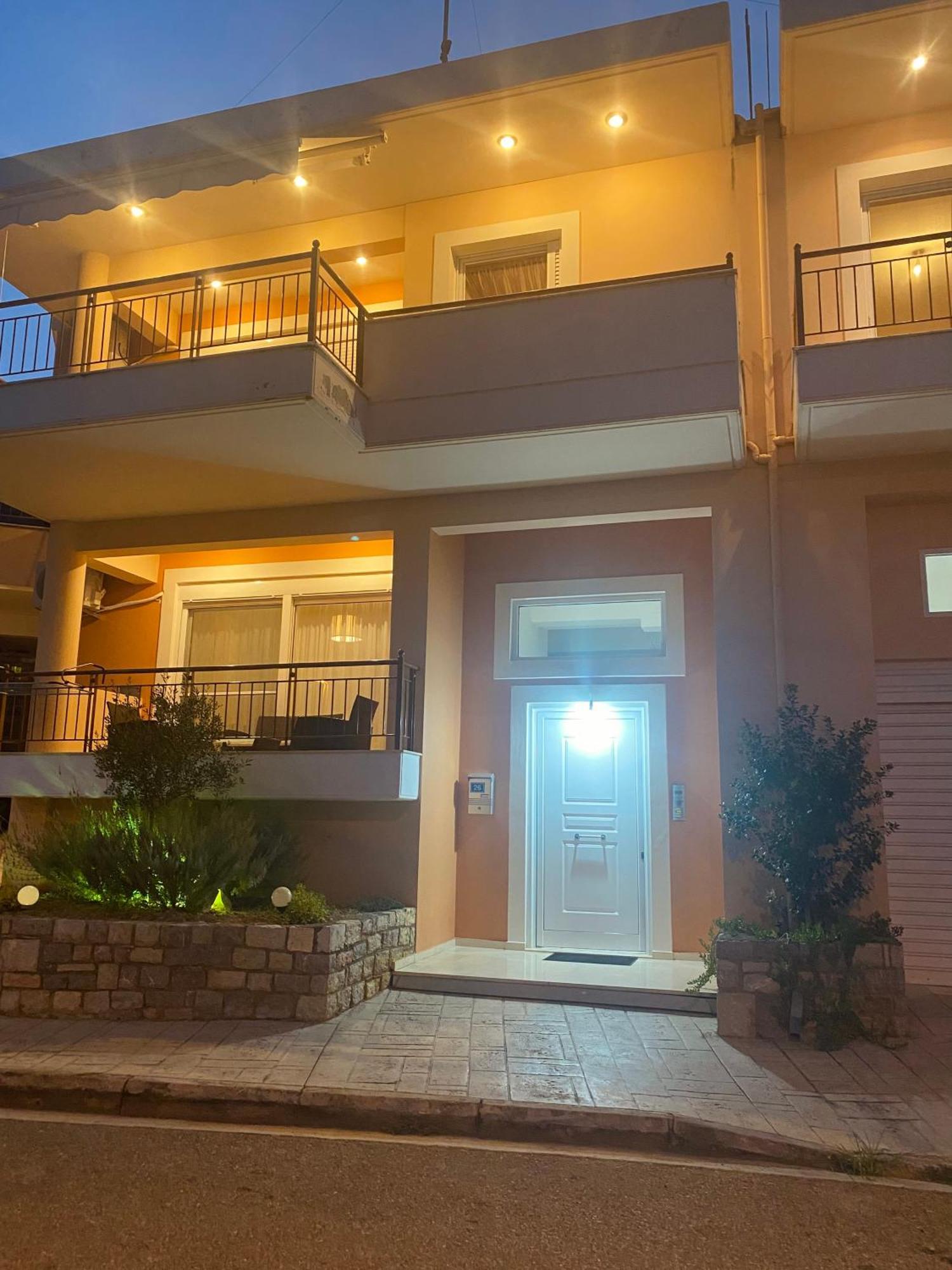 Feel At Home - Kalamata - Near The Center 客房 照片