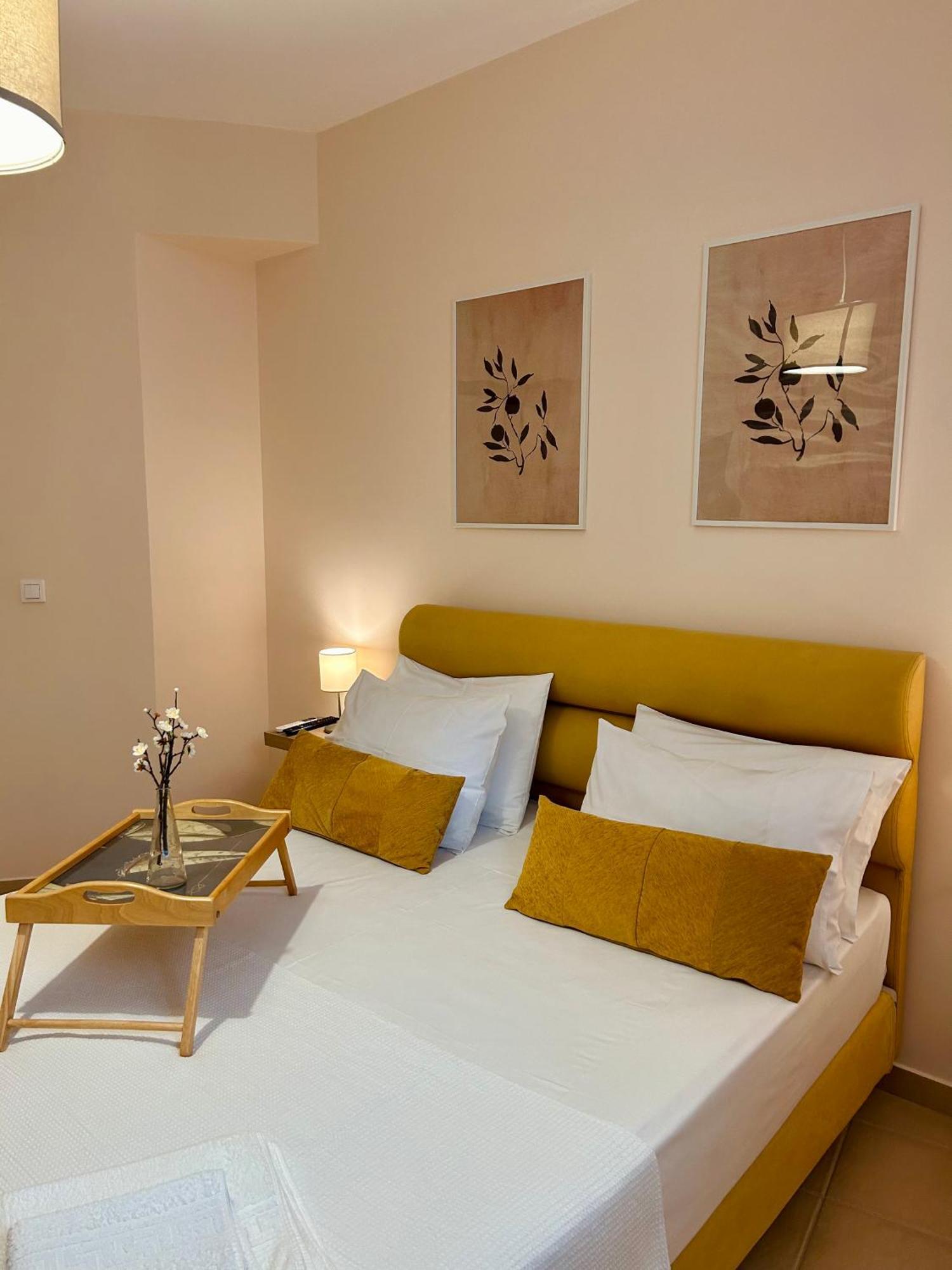 Feel At Home - Kalamata - Near The Center 外观 照片