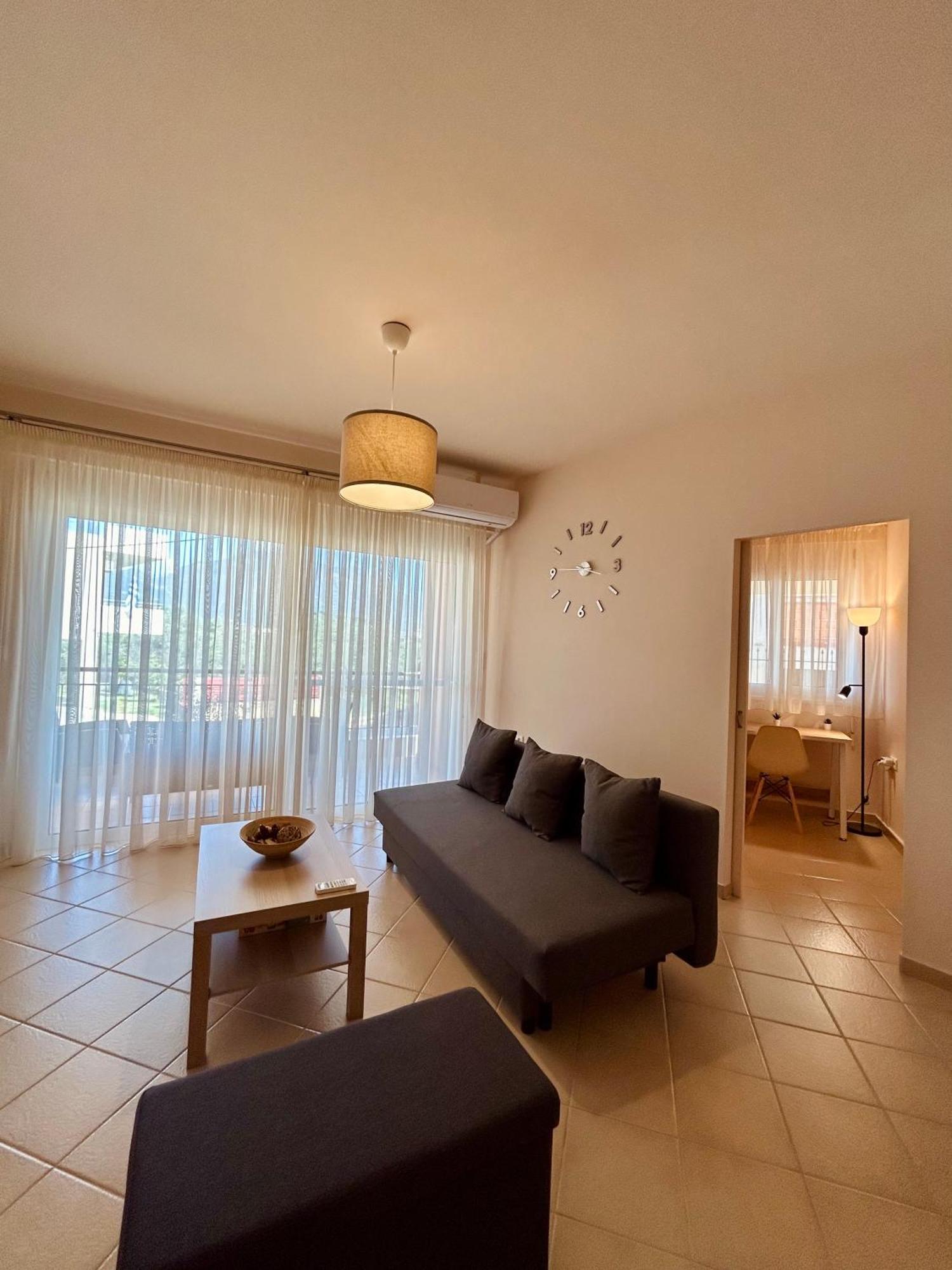 Feel At Home - Kalamata - Near The Center 外观 照片