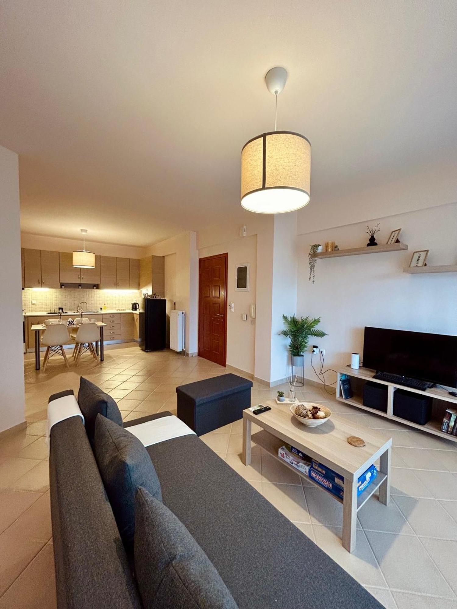 Feel At Home - Kalamata - Near The Center 外观 照片